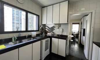 Imagem 5: Apartamento a venda no Itaim Bibi; 4 dormitórios; 3 suítes; 4 vagas; 220m²; próximo ao Par