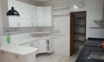 Imagem 7: Casa térrea com 4 dorms (2st), conservadíssima, R$ 5.000,00 mais iptu