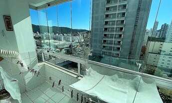 Imagem: 02 Dormitórios, Vaga privativa! Ótima