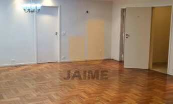 Imagem 2: Apartamento amplo, com 220 m2 e duas vagas em ótima localização - Paraíso