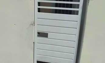 Imagem 3: 700.00 incluso a luz e água) 2 cômodos independente jd Tupinambá/v.helena