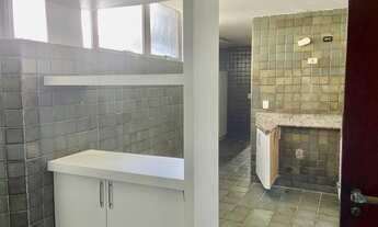 Imagem 5: Vendo Edf Tiberius , Orla de Piedade