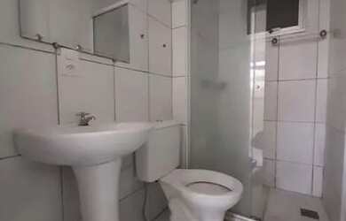 Imagem 7: Espaçoso Apartamento de 2 Quartos com Área Externa e Cozinha Planejada no Candelária