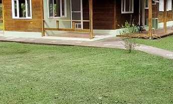 Imagem 3: Casa 3 dormitórios aluguel anual, lindo local próxima a praia