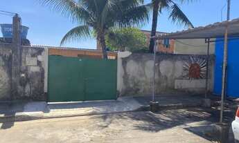 Imagem 3: Casa enorme com quintal enorme