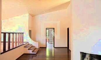 Imagem 2: Casa de Condomínio para Aluguel - Jardim Barbacena, 3 Quartos, 237 m2