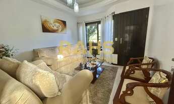 Imagem 3: Sobrado com 4 quartos sendo uma suíte com closet e 1 demi suite no piso inferior no Anita