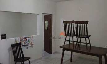 Imagem 3: Casa com 3 cômodos grandes, 1 quartos, 1 banheiro, lavanderia individual, aceita pet de pe