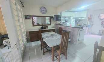 Imagem 2: Casa para venda possui 151 metros quadrados com 4 quartos em Parque Grajau - São Paulo - S