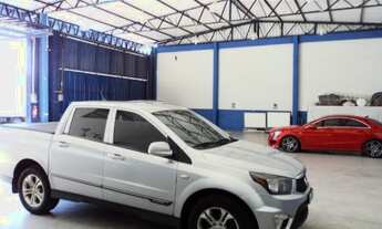 Imagem 6: Pavilhão com 606m² e terreno de 1.535m², contendo cozinha, 5 dormitórios e ampla estrutura