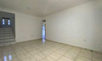 Imagem: Casa grande com 3 quartos em Candeias próximo