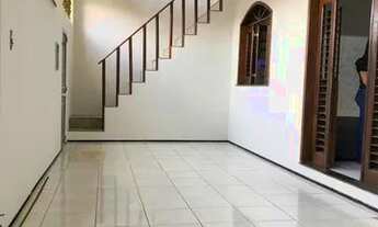 Imagem 2: 040- ALUGO OU VENDO - CASA PARA FINS COMERCIAIS - PRÓX A CASA VENEZA NO COHATRAC - DUPLEX