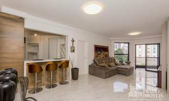 Imagem 2: Apartamento para venda possui 130 metros quadrados com 3 quartos em Ahú - Curitiba - PR