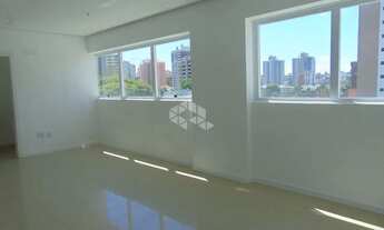 Imagem 7: Sala com garagem no Menino Deus