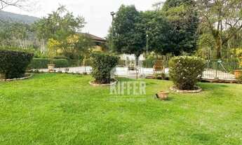 Imagem 7: Sítio em Silva Jardim com 16.000m² Plano e Estrutura Completa a Poucos Metros da Rodovia