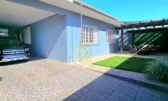 Imagem: Residencial Casa com 3 Dormitório(s) sendo