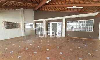 Imagem 2: Casa Setor SUL - 5 Quartos - 4 vagas - 168m² de construção - Goiania -Próximo ao Tribunal