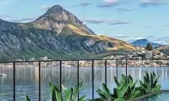 Imagem 2: Apartamentos com 1 ou 2 quartos á venda com vista para o mar de charitas