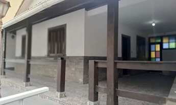 Imagem: Alugo Casa c quintal Centro de Valença