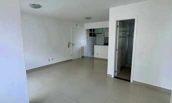 Imagem 2: Colina de Piatã, 2/4, Suíte, Sala Ampliada, Andar Alto!