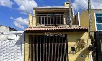 Imagem: Sobrado c/ 2 garagens