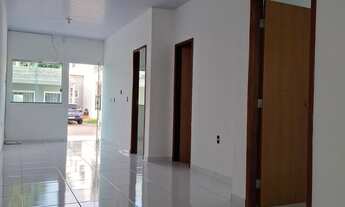 Imagem: VENDO LINDA CASA NO FLORES. E. CONDOMÍNIO