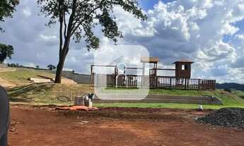 Imagem 2: Lote em condomínio fechado no Nautico Maui