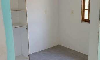 Imagem 3: Casa de material