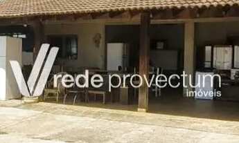 Imagem: Casa de esquina a venda no bairro São Gonçalo