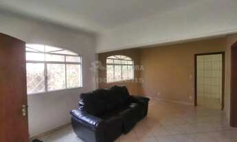 Imagem 2: Casa de Fundos com 2 Quartos Locação Jardim Mugnani