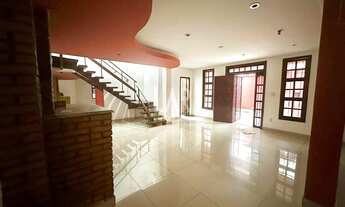 Imagem: Casa para aluguel, 5 quartos, 2 suítes