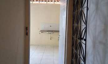 Imagem 4: KITNET 550 - Vila União - De frente a areninha do vila união