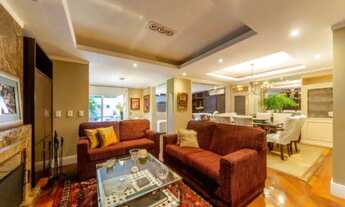 Imagem: Casa Reformada em Condomínio à Beira do