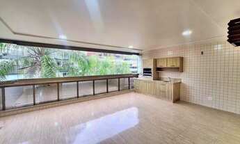 Imagem 2: 2 Quadras da Praia, 112m2, 2ºand, Varandão C/Blindex, 2qts(1st), Armários, Dep.Completa, 2