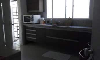 Imagem 5: Porto Alegre - Casa Padrão - Ipanema