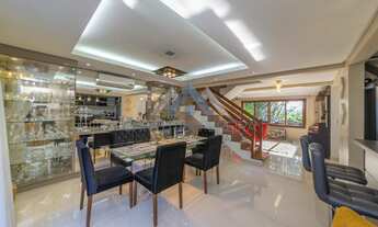 Imagem 5: Linda casa de condomínio com 241 m2 + pátio, finamente mobiliada. Infra completa c/piscina