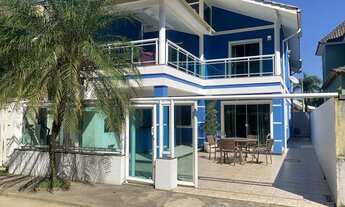 Imagem 5: Casa de condomínio para venda tem 230 metros quadrados com 3 quartos