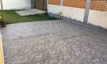 Imagem 6: Oportunidade casa com pequeno quintal com 03 vagas de garagem