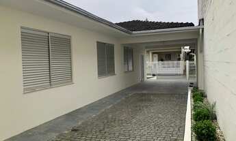 Imagem 3: CASA COM 4 DORMS (1 SUITE) E PISCINA- NA R. REP. DA CHINA 68 BAIRRO FLORESTA - Joinville