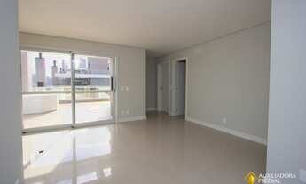 Imagem: Cobertura Horizontal. Amplo terraço e muito