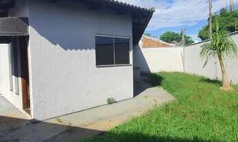 Imagem 2: Ótima casa, 3 quartos, esquina, grande quintal!