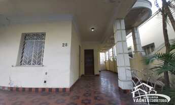 Imagem 3: Vendo Sobrado na Praça Principal de Lorena