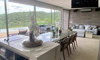 Imagem 7: Mansão com vista permanente para mata