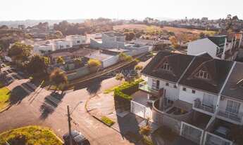 Imagem 3: Excelente Triplex 252m² mobiliado, localizado a 1 km do Parque da Barreirinha