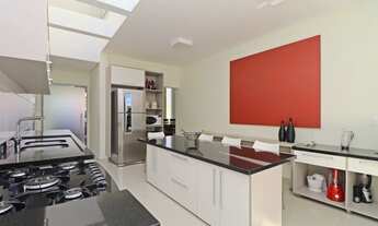 Imagem 6: Casa MODERNA Com Pé Dir.Alto, More a 5 min. Pq.Tingui, Condomínio Fechado, 3 suítes