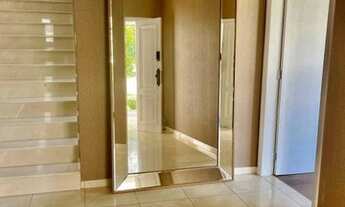 Imagem 5: Casa de condomínio sobrado para aluguel possui 800 metros quadrados com 4 quartos