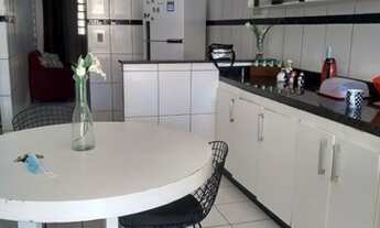 Imagem: Casa para venda tem 80 metros quadrados