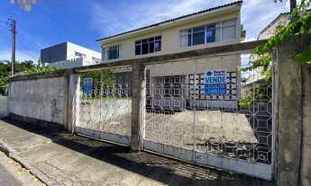 Imagem 2: Rua sem saída, 337m2 de terreno, 300m2 de área construída