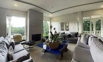 Imagem 5: Casa de 2 andares com área social e piscina na melhor localização do Condomínio Canto das