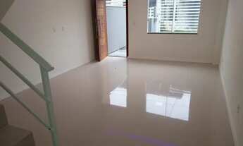 Imagem 2: Sobrado para venda possui 96 metros quadrados com 2 quartos